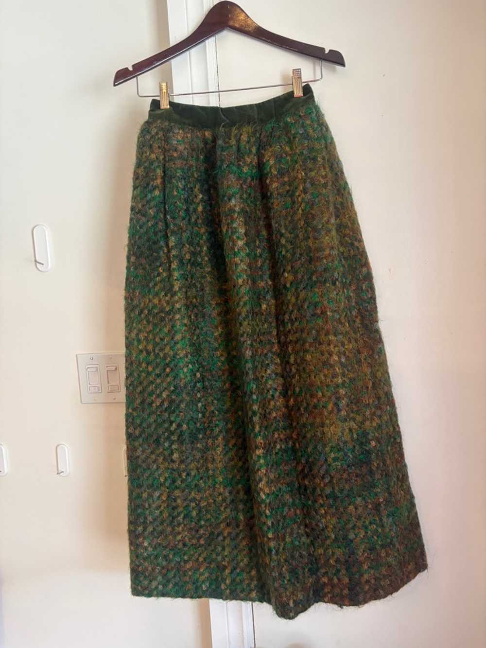 Vintage union made 1960s Green Multi-Tone Wool Blend Skirt